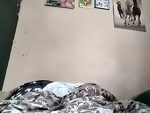 Avatar of HardCouple33