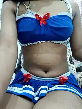 Avatar of Heena-curvy