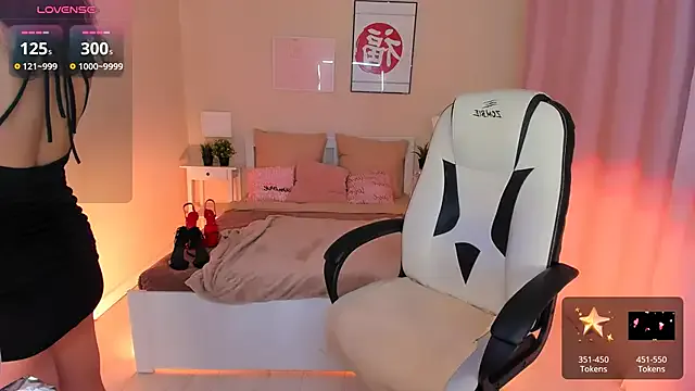 HelenaRegal — SHOW MY TITS