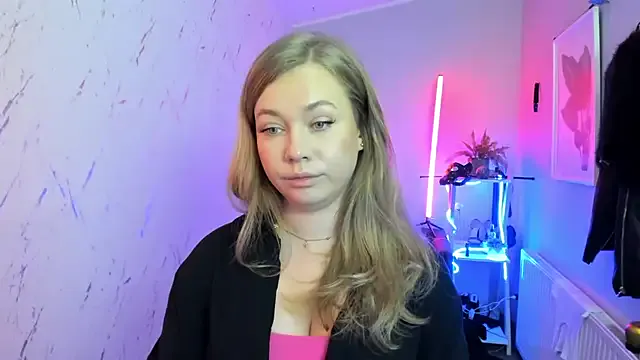 holly_xglam — Show bra