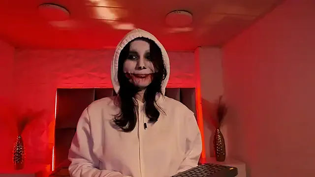 Avatar of HollyPeach