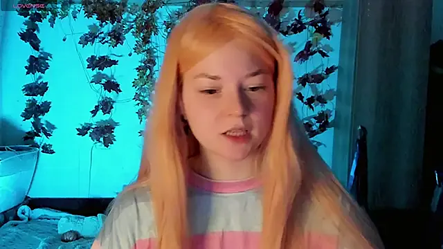 Avatar of HoneyDazzle