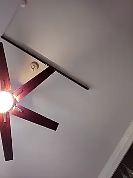 Avatar of Hornyblond_Bella