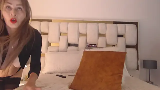 Avatar of HotBellaMilf