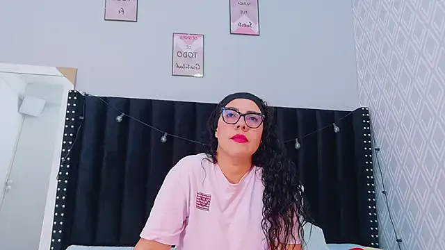 Avatar of hotlatinateacher