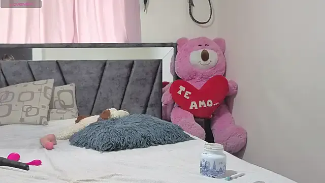 Avatar of Hotsamantamature