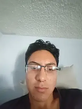 ianyoung18 — Masturbar