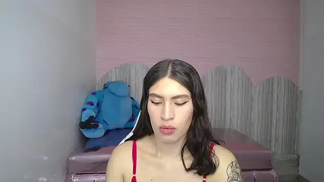 im_anny_t — Oil in my naked body