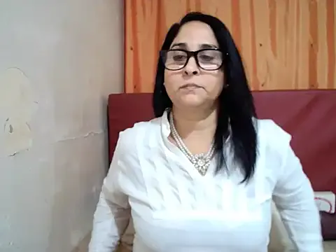 Indiankushy — get me horny vibe my kitty