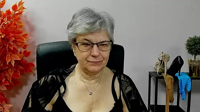 IrisDream — Freechat on StripChat