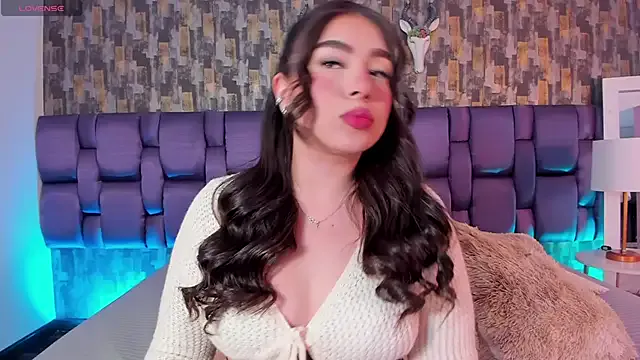 IsabellaAnngel — Suck dildo in doggy naked 