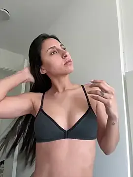 itsmiasofia — Freechat on StripChat