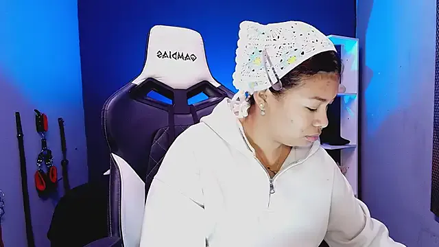 JadaRoberts — Spank ass x10