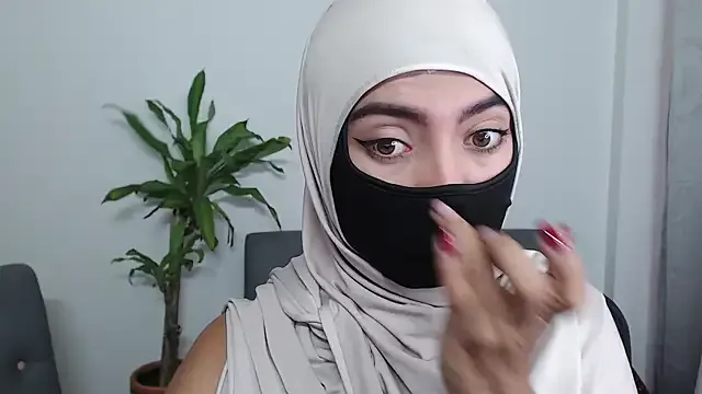 jade_nassar — Finger game at the pussy