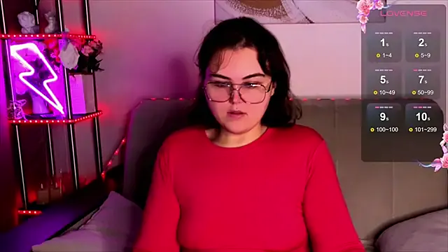 Avatar of Jane_Curvyy