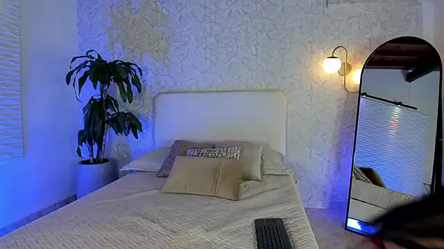 Avatar of JannaFoxx_