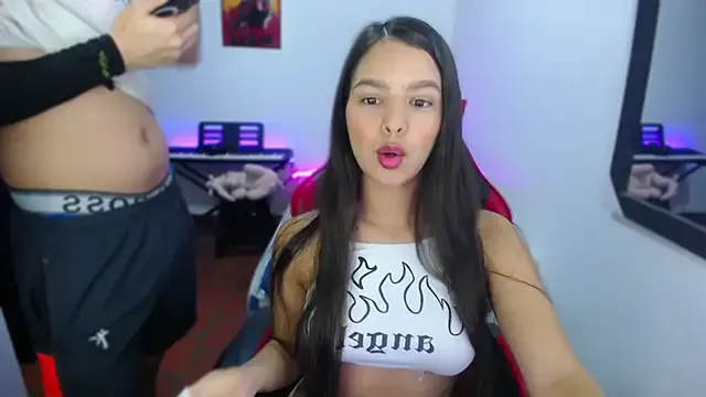 jessi_and_boy — CUM ON ALL OVER HER FACE! FILL HER