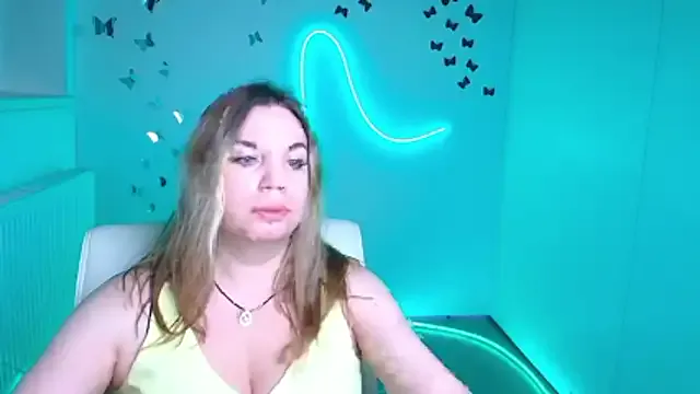 Jessica_Amore — show long legs