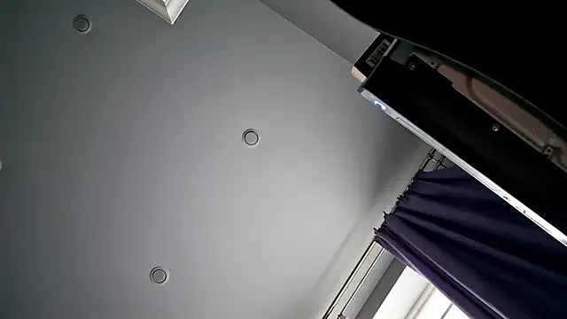 Jill_Vill — show tongue