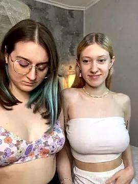 Masturbate to these sexy Stripchat livestreamers, showcasing their unmatched craziness and sweet talents.