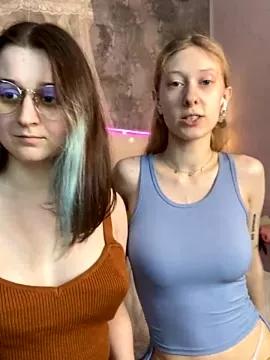 Checkout the thrill of interactive with our livestreamers, featuring au naturel sexiness while uncovering and playing with their adored vibrating toys.