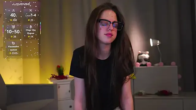 JohannaCharlon — Help me take off my top