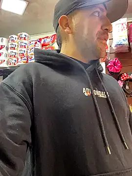 JuanZapata33 — Hey bby