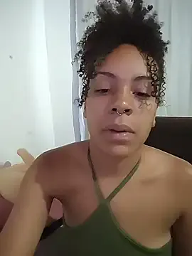 Julia_Pretinha — Me masturbar gostoso