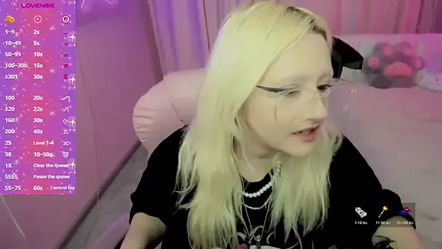 JuliaSharkk — spank boobs with dildo 10x