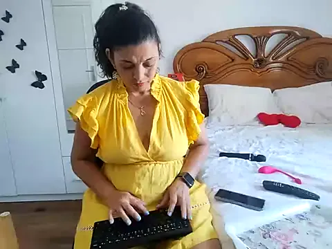 Avatar of Julie_Boronat26