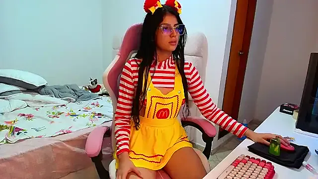 Avatar of Julieta_Rose19