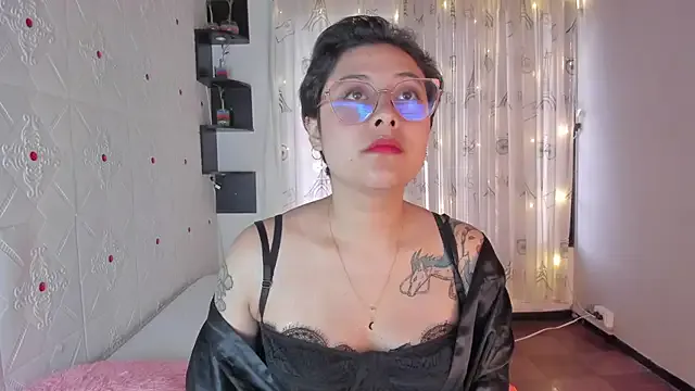 Avatar of Juliexxxtasy