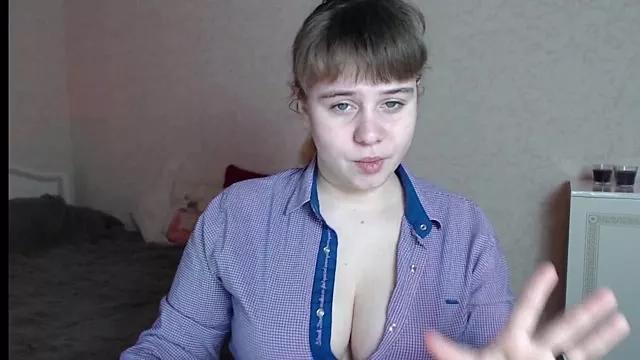 Ka_milaa from StripChat is Freechat
