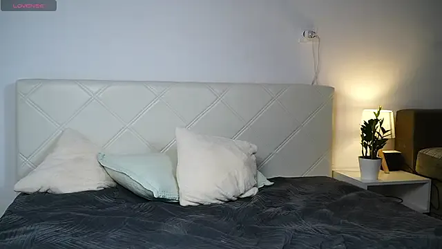 KaeliaScorch — Make my nipples hard