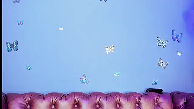 Kaira_mosse — 1 Fingers In  Ass