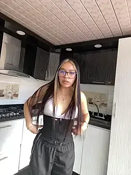 Avatar of Karina16_pink