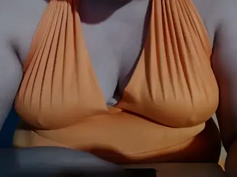 karolbb22 — Freechat on StripChat