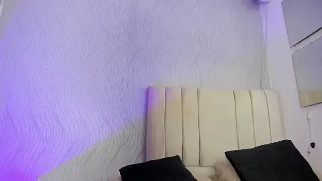 kayna_gomez — RUB MY ASSHOLE WITH MY DOMI