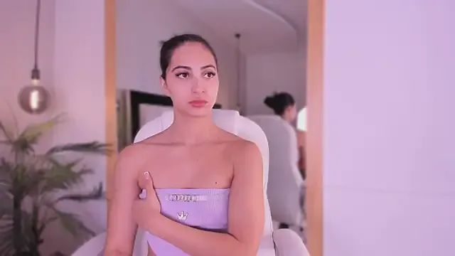 Kendall__blake — Spanks on doggy