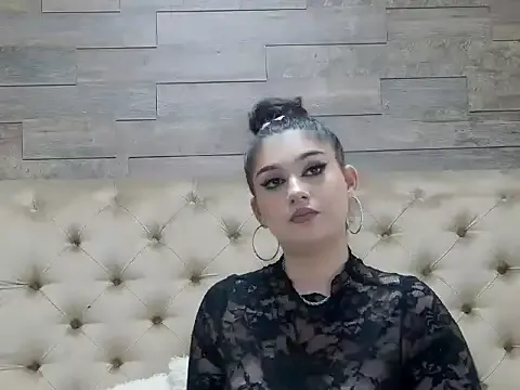 KeylaNoir — If i make u hard then u make me wet 