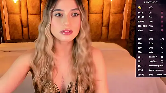 KiaraCarter's avatar