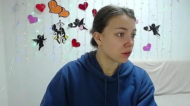 KiraDripe from StripChat is Freechat