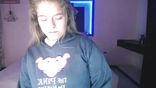 Kitten_Cam — dildo pussy + dildo ass