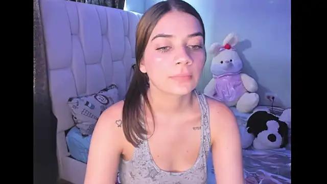 KittyKlum from StripChat is Freechat