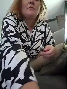 Avatar of lady_charlyne