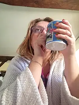 lady_charlyne's avatar