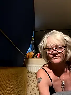 Avatar of ladyboatlady