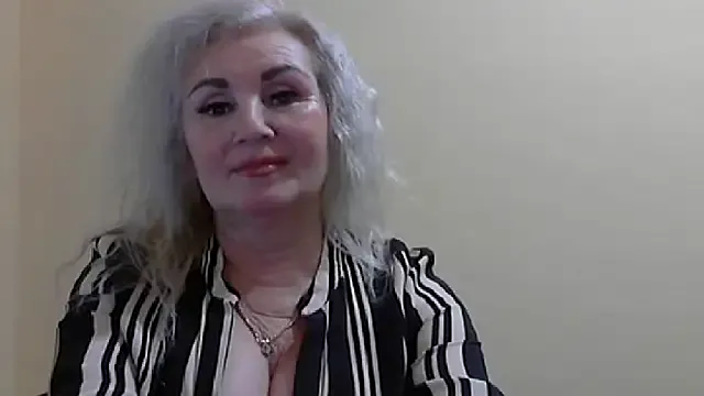 LadySexyBlond's avatar