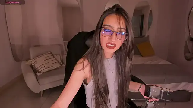 LarisaSmirnov — Freechat on StripChat