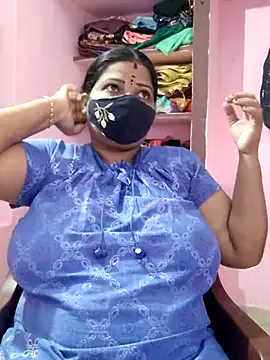 lathikaqueentamil — Boobs show